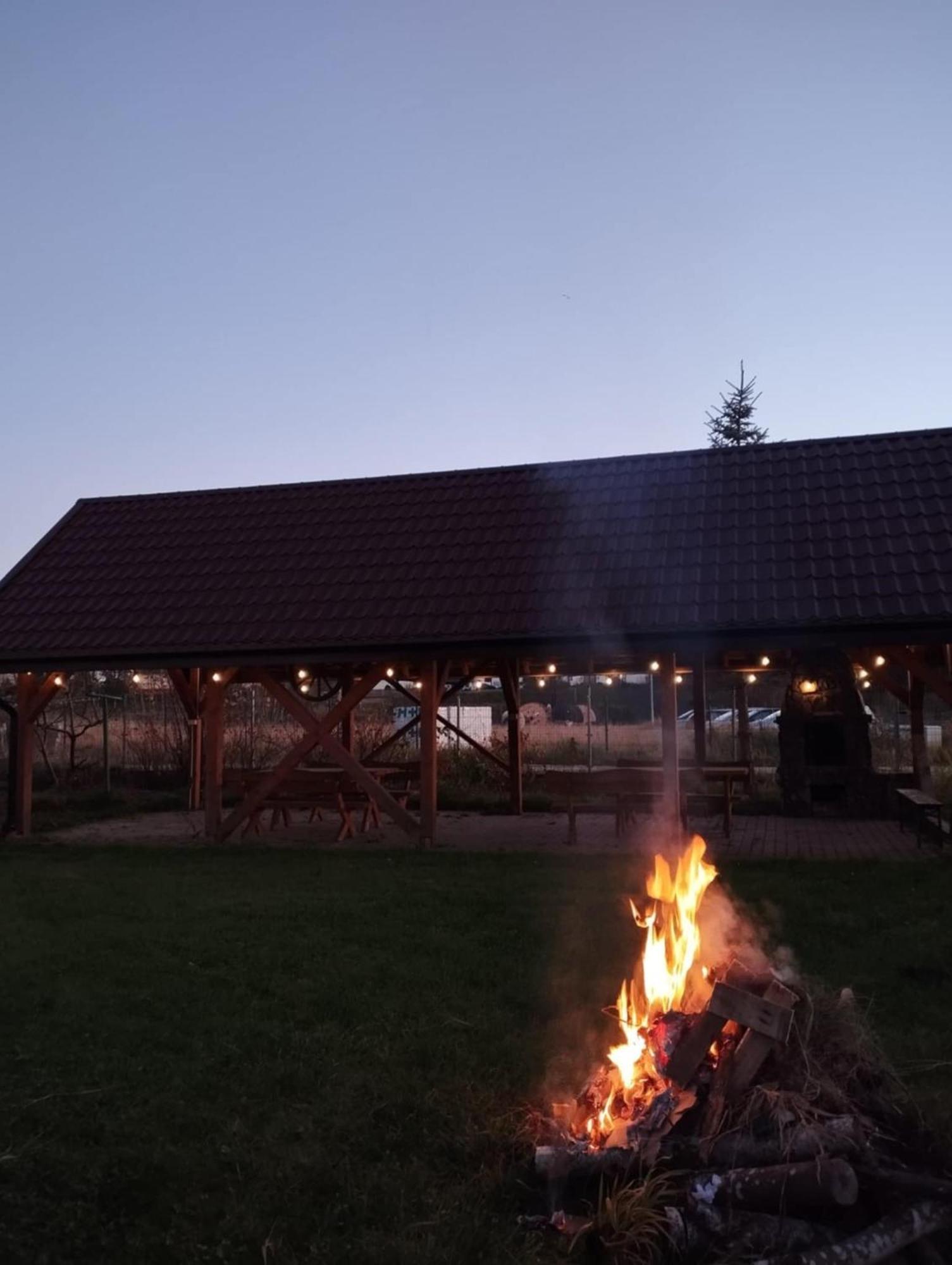 Checz Goscinna- Pokoje,Sauna,Jacuzzi, Sala Konferencyjna Grzybno Exteriér fotografie